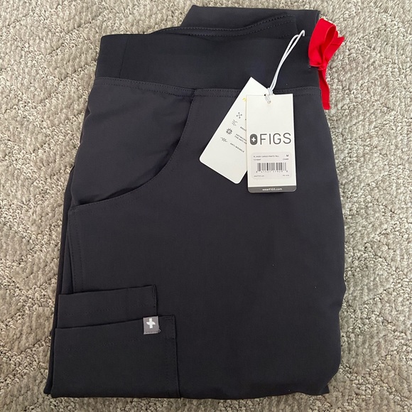 NWT FIGS CHARCOAL SCRUBS- KADE - Picture 3 of 3